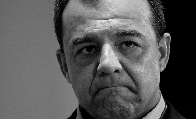 Siga o dinheiro: dez curiosidades do livro “Sérgio Cabral: o homem que queria ser rei”