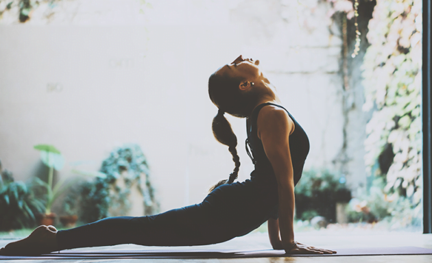 “O Yoga que conduz à plenitude”: o sentimento de carência e de limitação do ser humano é devido à ignorância de si mesmo