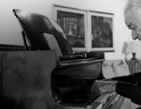 O alfabeto afetivo do maestro João Carlos Martins: música, superação e reinvenção