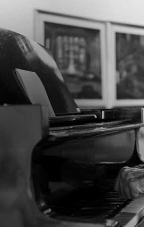 O alfabeto afetivo do maestro João Carlos Martins: música, superação e reinvenção